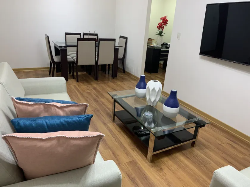 Hermoso apartamento en el corazón de Lince y San Isidro - Image 1