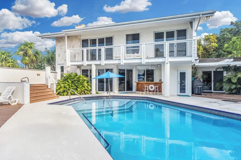 Osprey Bay Villa on the Bay! Spectacular Sunsets, Pool, Hot Tub & Private Dock! - Image 1