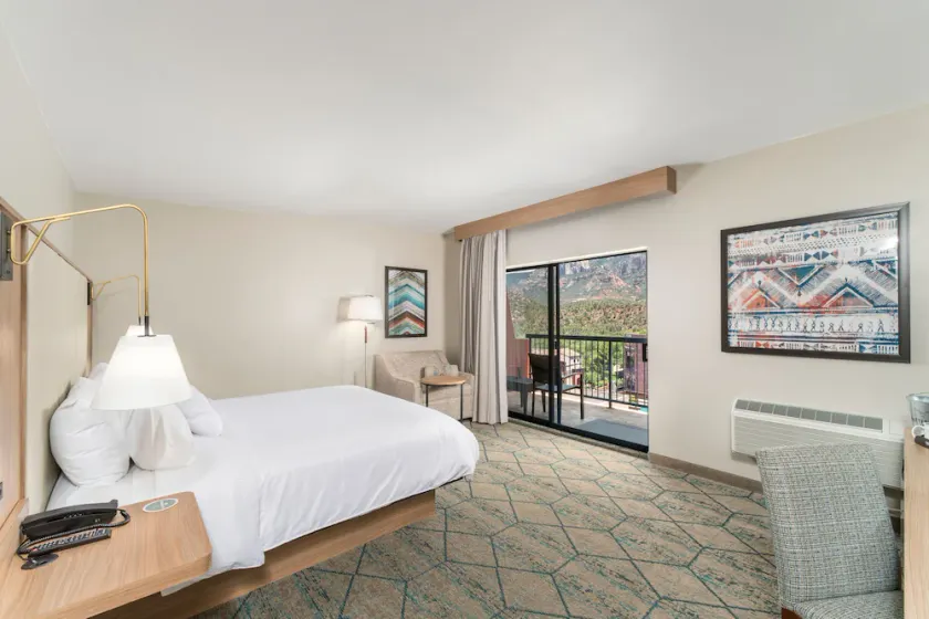 Overlook Uptown - Boutique King Room with Balcony  and  Mtn Views @ Matterhorn - Image 1
