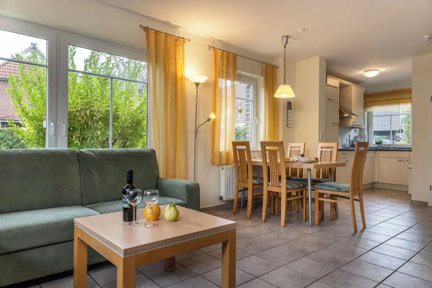 Harmonious and cozy: The tastefully furnished detached house of c - Image 1