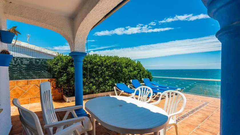 Chalet junto al mar vistas maravillosas. 1 Fuengirola by Ruralidays - Image 1