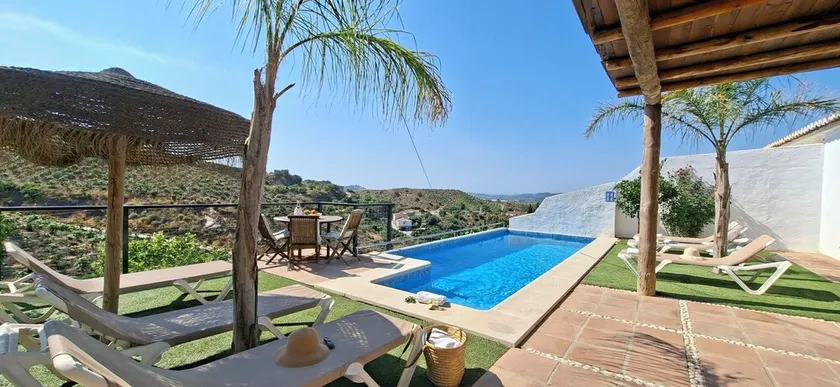 Beautiful country house with chill out - Image 1