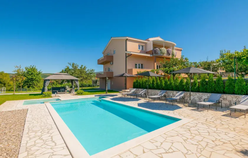 Awesome Home In Vinjani Gornji - Image 1