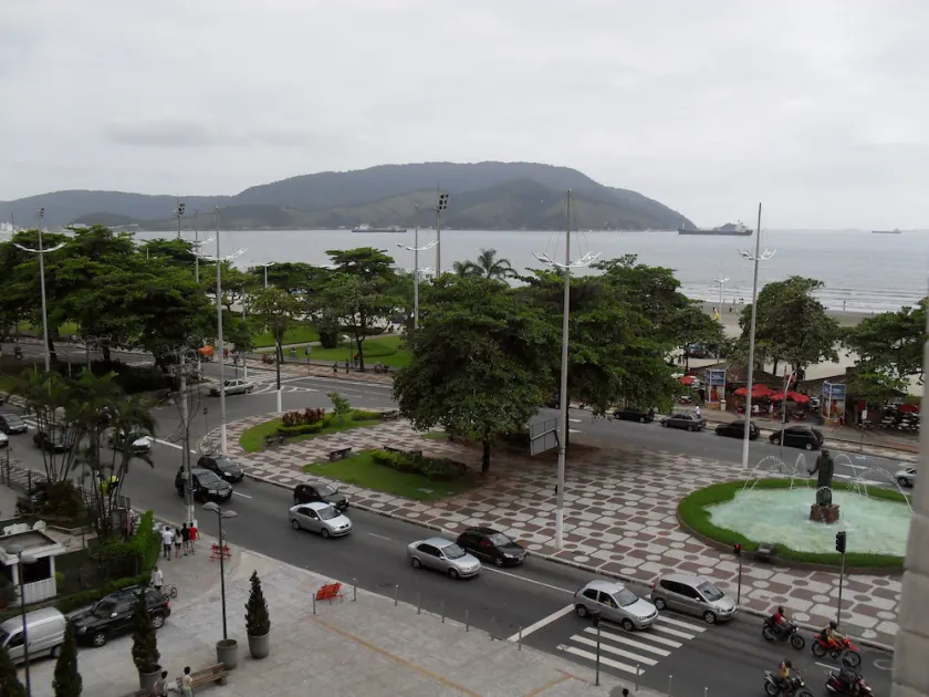One-bedroom apartment with panoramic beach views, Wi-Fi, and parking. Collective, Embaré (channel 4) - Image 1