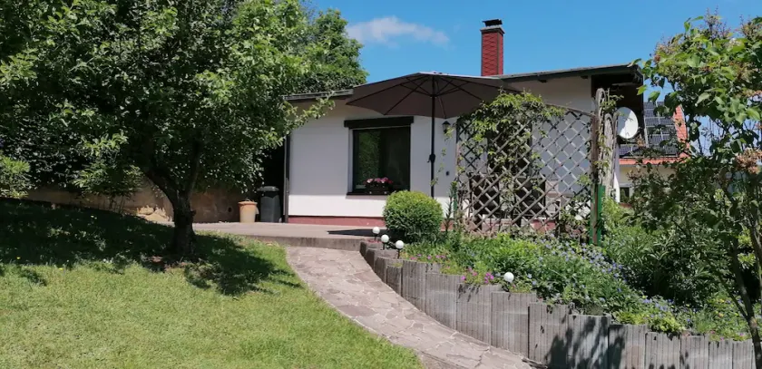 Ferienhaus im Grünen-Idyllischen Lage - Image 1