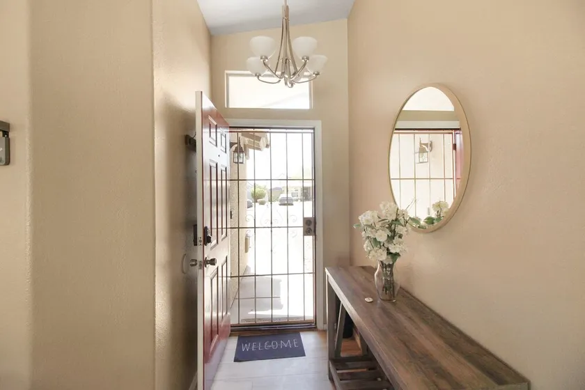Dog Friendly Phoenix Home - Near Stadium & Westgate - Image 1