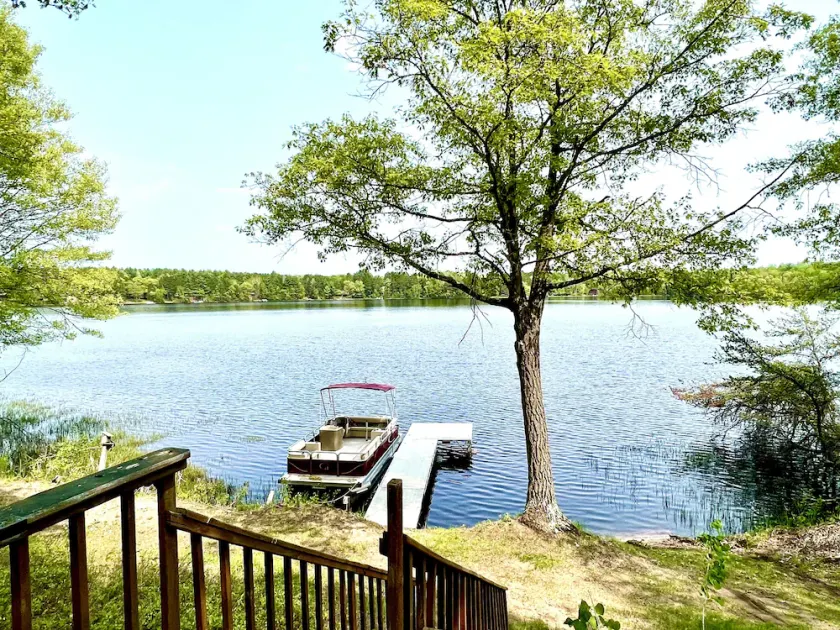 Lakefront! Pine Cone Cottage on Lake McKinley NEW - Image 1