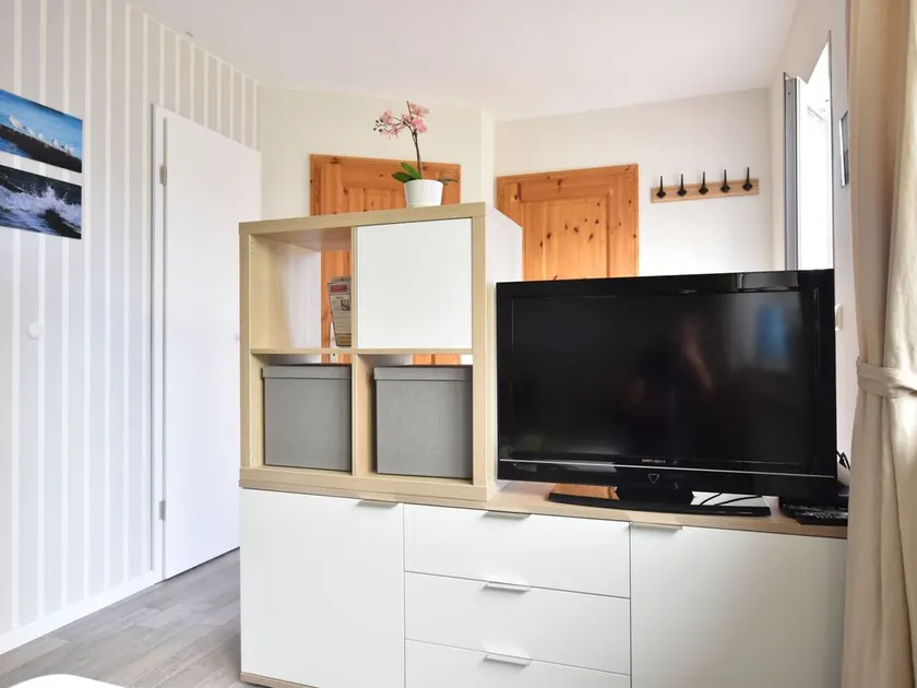 Peaceful Bungalow in Diedrichshagen near Baltic Sea - Image 1