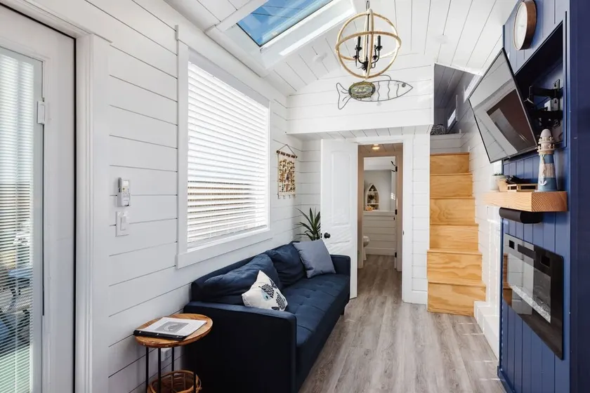 Zion Stay • Scenic Tiny Home + Sunset Views - Image 1