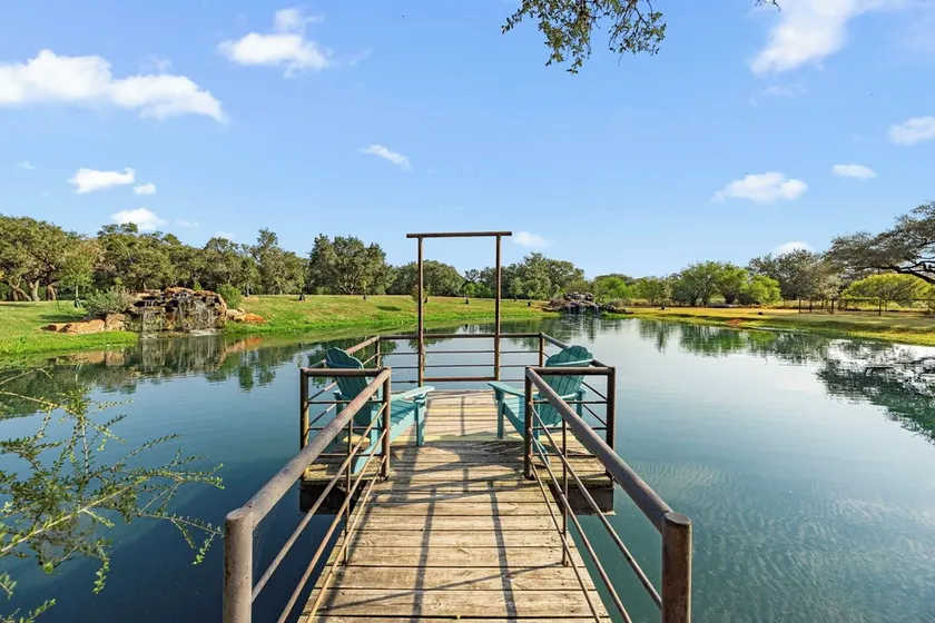 2 houses/5+bedrooms! Party Barn with games!  Stocked Pond!  On 5 acers-Sleeps 17 - Image 1