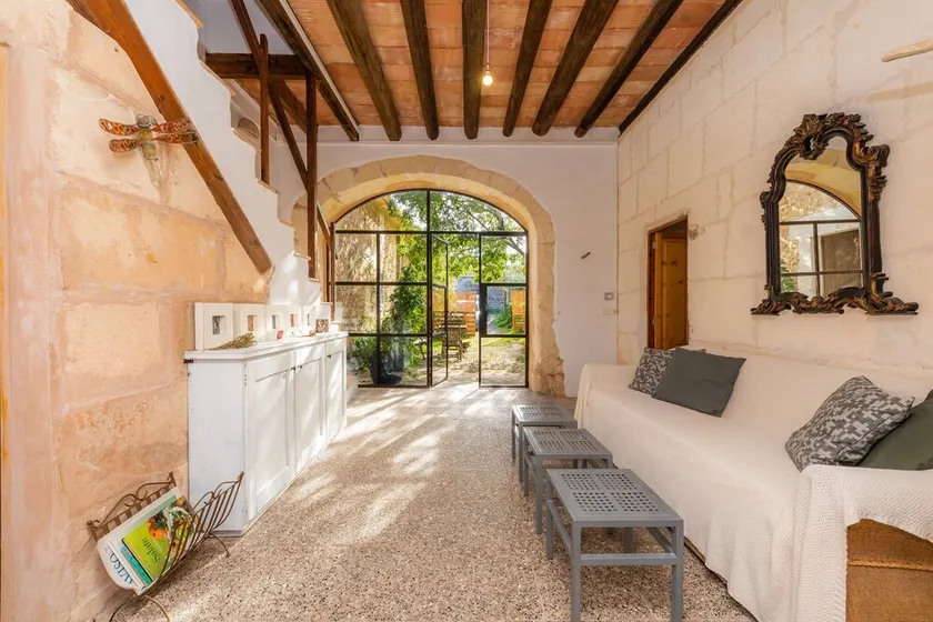 Stunning Holiday Home “Finca Son Banus” with Wi-Fi, Balcony, Terrace & Jacuzzi; Parking Available - Image 1