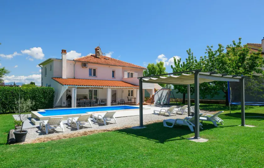Amazing Home In Frkeci With Wifi - Image 1