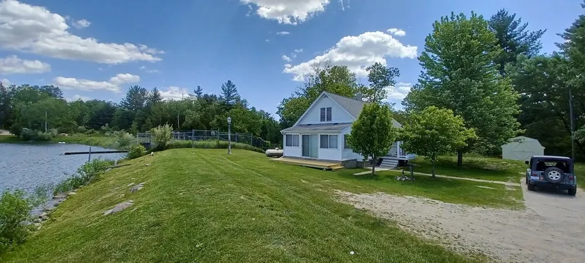 Both Lake and River frontage! Great fishing! - Image 1