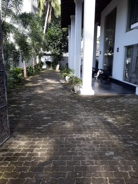 The Kingston Hotel - Image 1