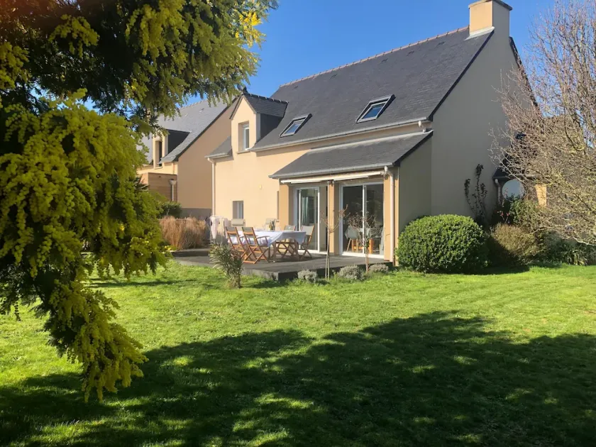 ALL COMFORT family home, terrace and garden 2 km from Anse du Guesclin - Image 1