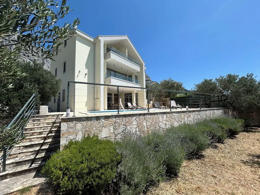Villa in quiet village  - Private Pool / Sport / Starlink / BBQ - Image 1
