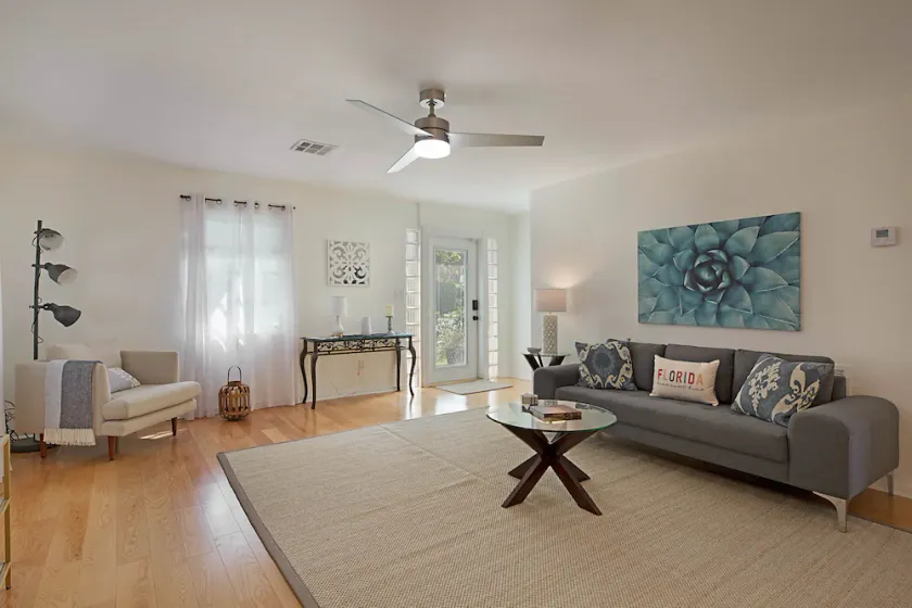 Crisp Coastal Home - Uber Popular Northwood Neighborhood of West Palm Beach - Image 1