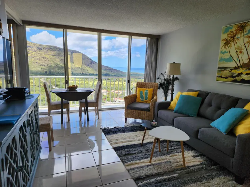 King size Bed, 1BR condo, Makaha Valley, with Mtn and Ocean views - Image 1