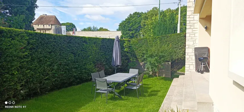 3D Tour Available - Renovated House in Downtown Caen with Parking and a Garden - Image 1