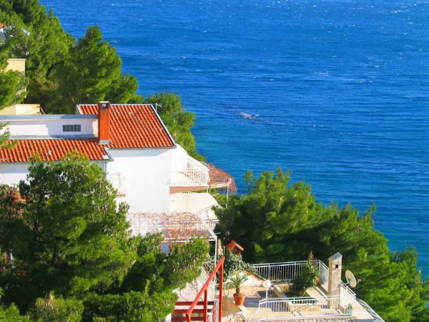 Nice Villa Just Above The Beach - Image 1