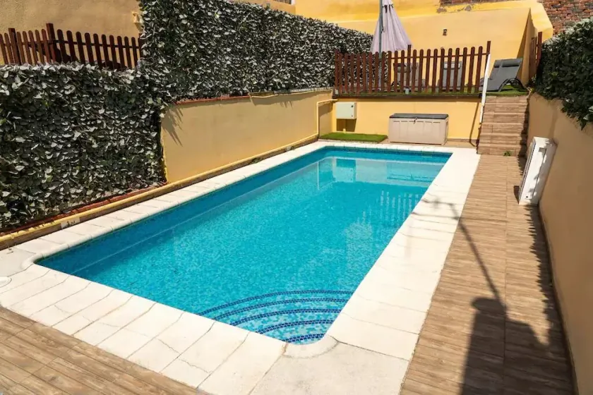House in the center for 12 with pool 400m from the beach - Image 1