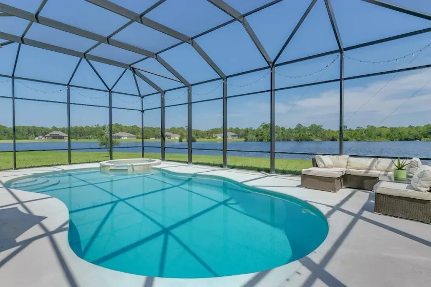 Central Florida Lake House - Image 1