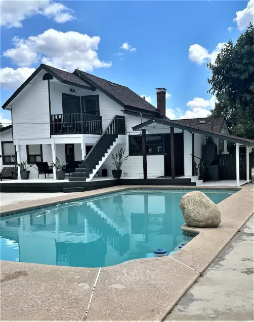 House with pool. NOT a Party House. - Image 1