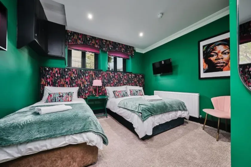 Clarence House - Image 1