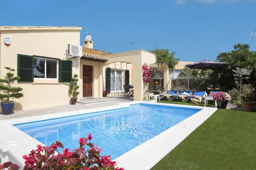 Chalet Familiar Para Familias con Niños - Image 1