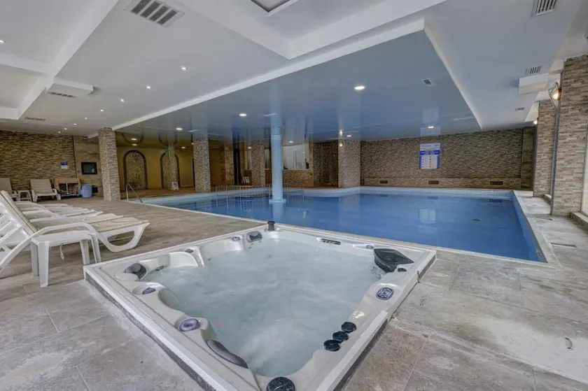 Hotel Shipka All Inclusive - Image 1
