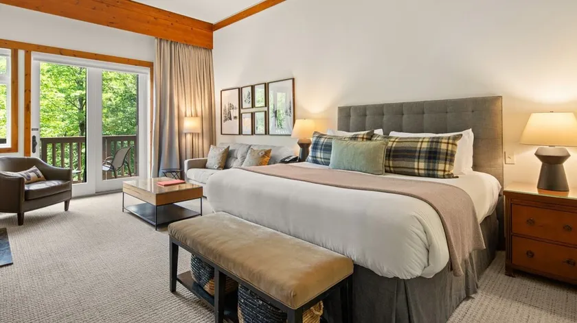 # 1125 | Studio | The Gem | 1: a våningen | Wooded Mountain Views - Image 1