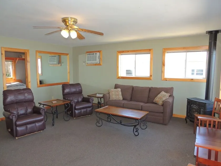 Cottage #3 - 3 bedroom/ 1 bath - Image 1