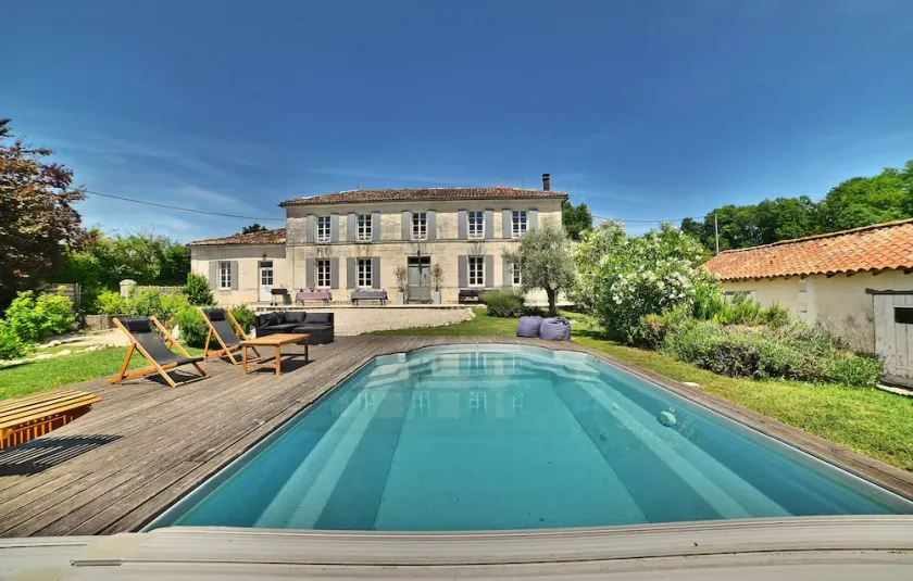 Awesome Home In Arthenac - Image 1