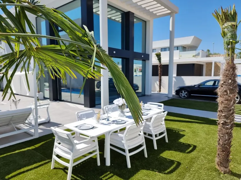 Villa Valentini Alicante - Image 1