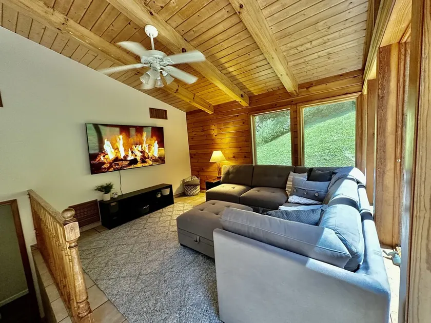 22 Acre Paradies zu Fuß von Cades Cove und dem Nationalpark! - Image 1