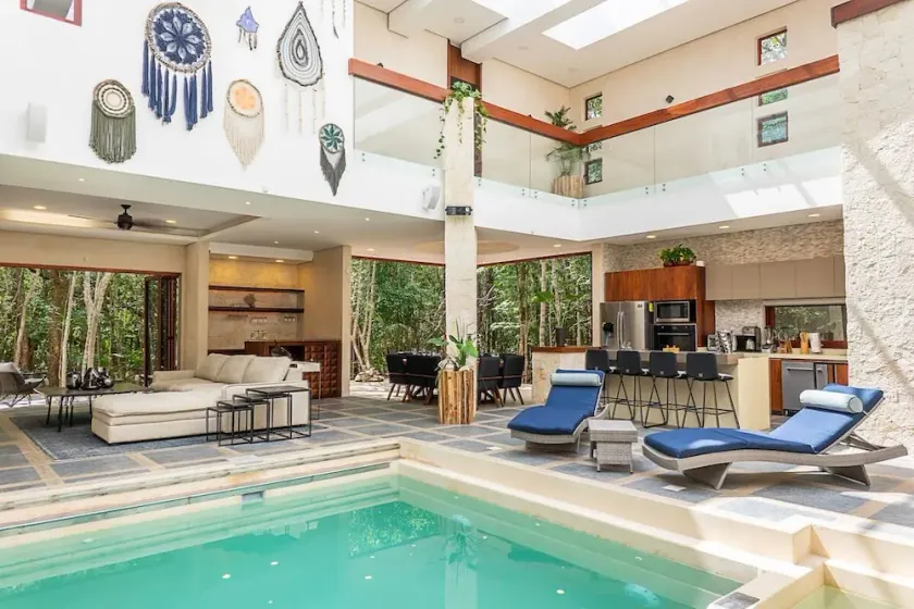 KOBAH Prächtige 4-Zimmer-Villa mit privatem Fitnessraum/Pool - Image 1