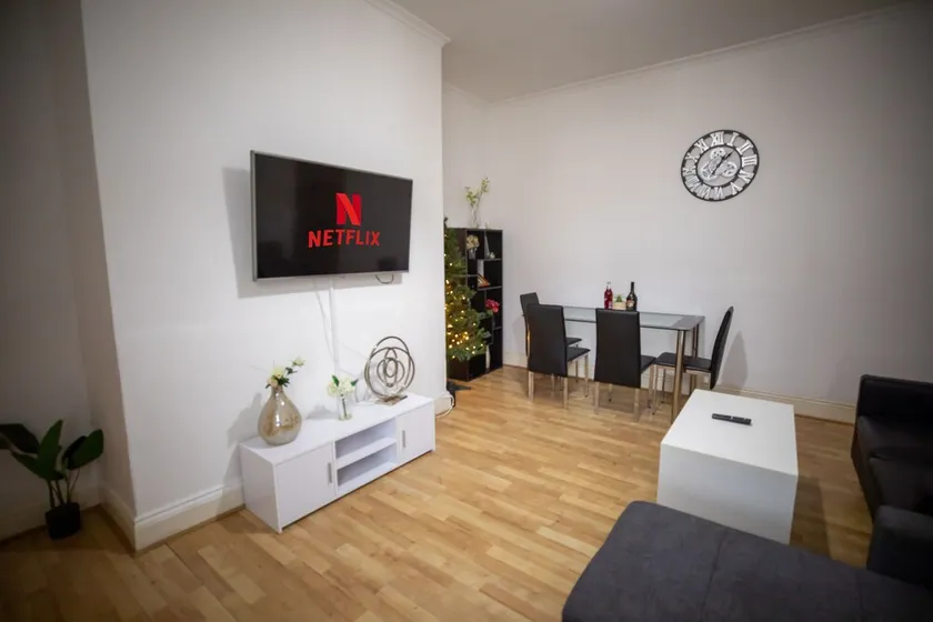 Sigmalife Apartment - Image 1