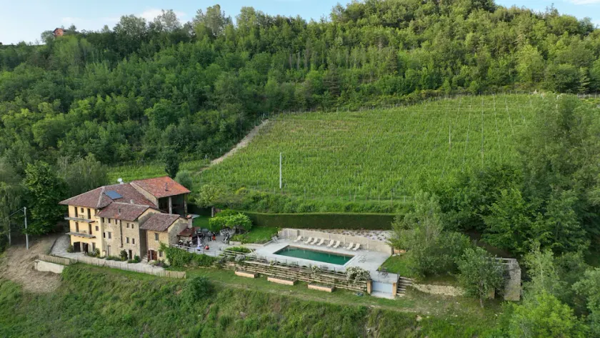 Barolo piemontese del XVII secolo Villa, piscina, WiFi, lezioni di cucina, tour del vino - Image 1