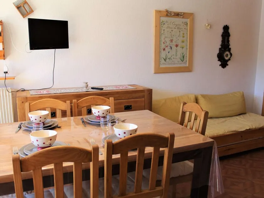 Studio avec vue sur la ville balcon et wifi a Vars - Image 1