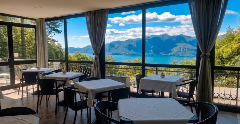 Hotel Montegrino Lakeview - Image 1