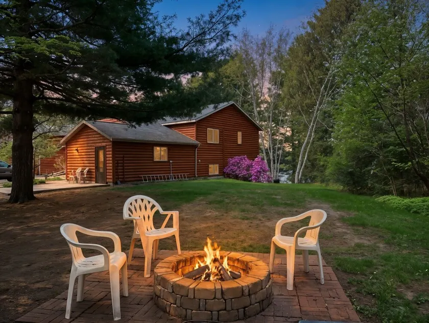 Red Pines - Elk Lake Condo #6 - Image 1