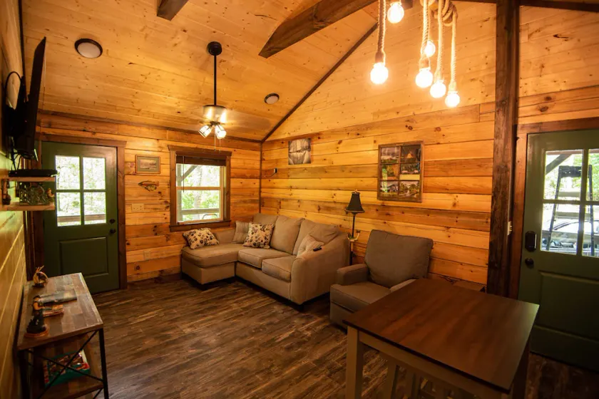 The Gilead Log Cabin - Image 1