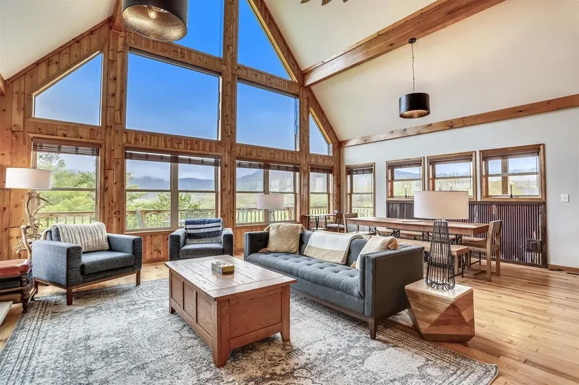 Tolle Aussichten, zentrale Lage, viele Extras~Das perfekte Basislager im Canaan Valley! - Image 1