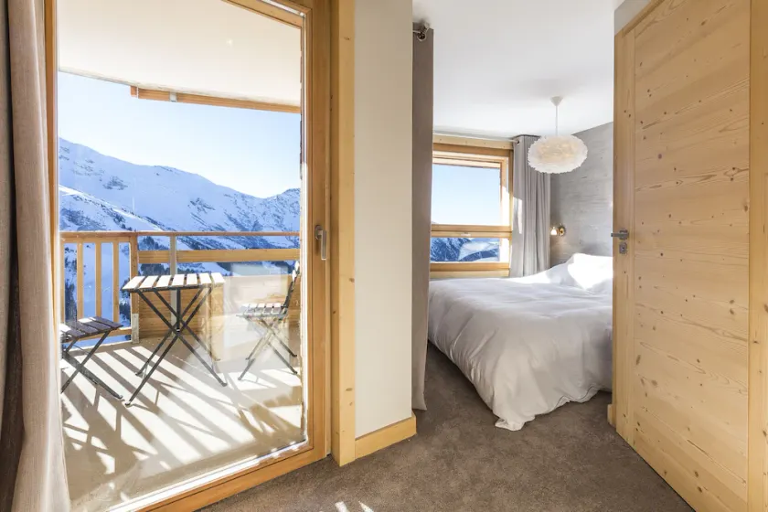 Außergewöhnliche Wohnung mit Panoramablick und Innenpool - Image 1