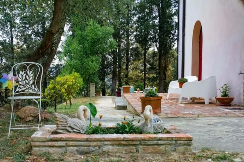 TUSCAN HILLS - ROOMS - Image 1