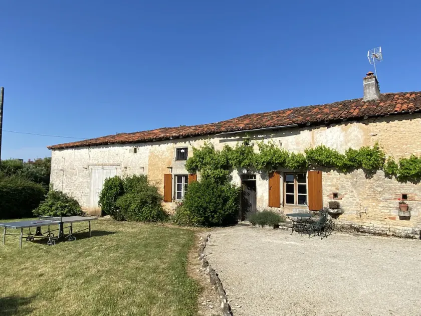 Affascinante, fattoria indipendente con piscina privata. - Image 1