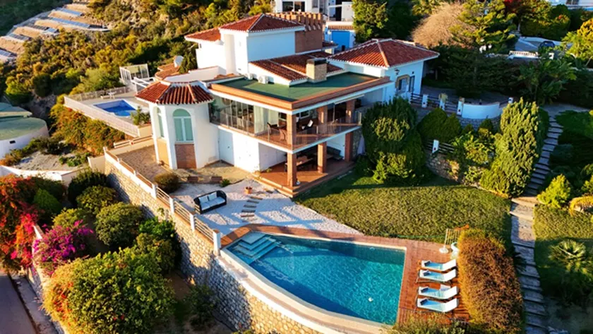 Villa El Pino. Beautiful and spacious Spanish style villa with private pool - Image 1