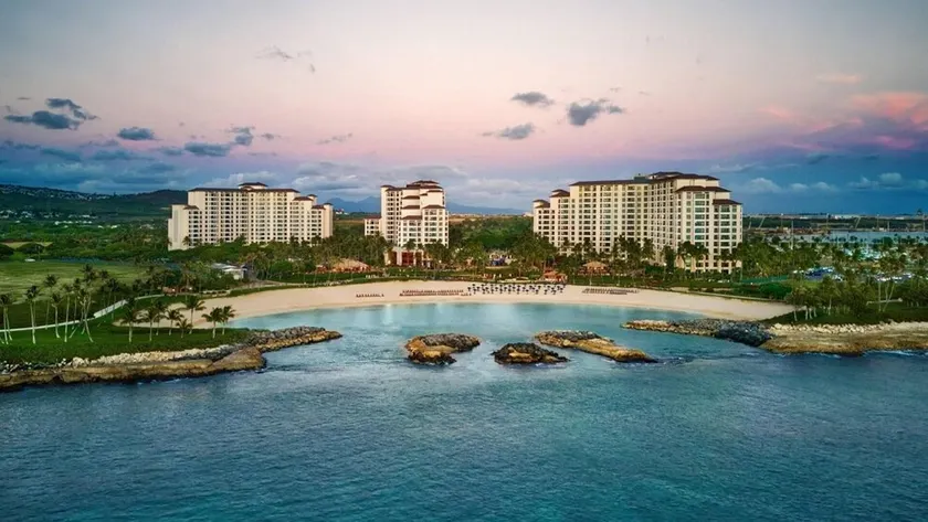 Ko Olina 2BR Ocean-View Villa – Lanai Living, Resort Lagoons & Beach Access - Image 1