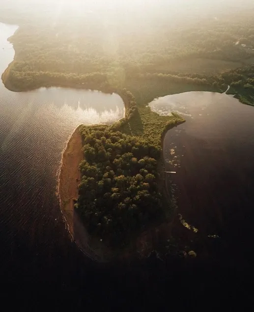Entire 10 Acre Private Island with 6 Bedroom Upgraded Lakehouse - Image 1