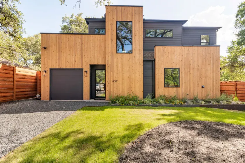 Luxury ATX Home | Great for Groups | A+ Location - Image 1
